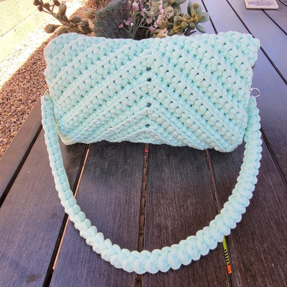 Handcrafted Crochet Clutch Handmade Bag, Woven Purse, Knit Bag, Summer bag - Picture 2 of 7